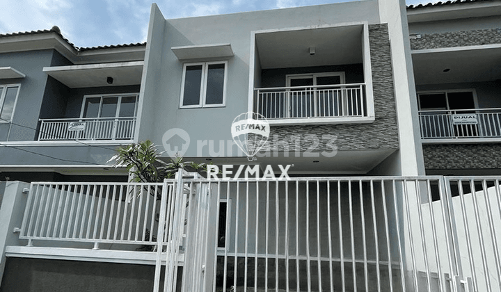 Dijual Rumah 2 Lantai di Villa Intan Pakuan Bogor