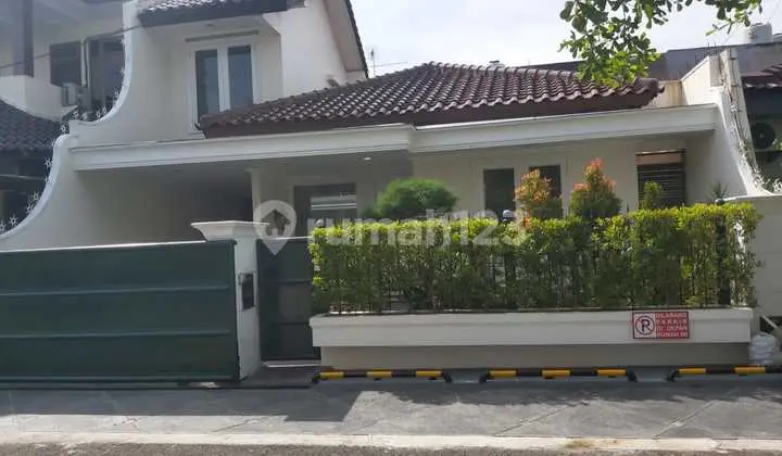 Rumah Mewah,Lokasi Strategis,Tidak Banjir