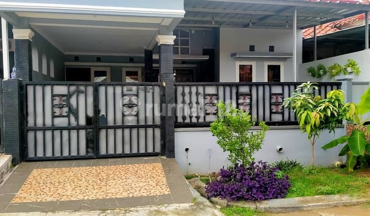 For Sale: 1.5-Story House, 4 Bedrooms in Cluster Taman Sari Harapan Indah Bekasi