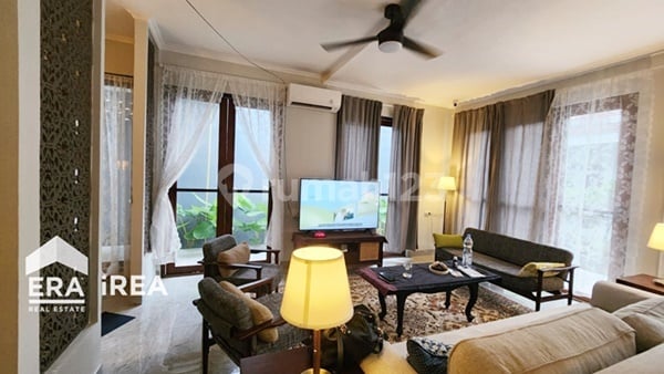 Rumah Mewah di Solo Kota Dekat Solo Square Mall Siap Huni