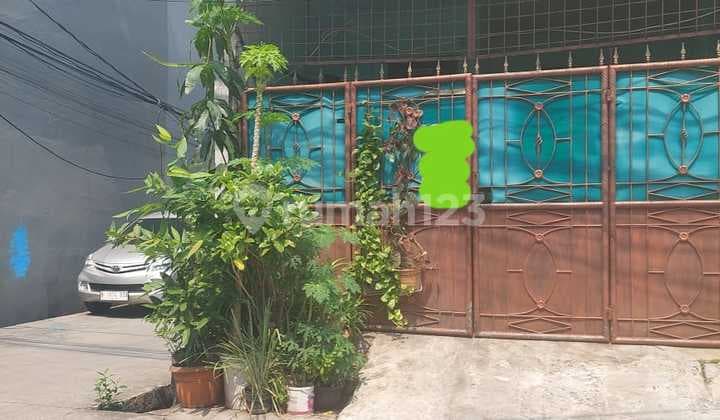 Rumah Siap Huni Strategis di Jelambar Jakarta Barat