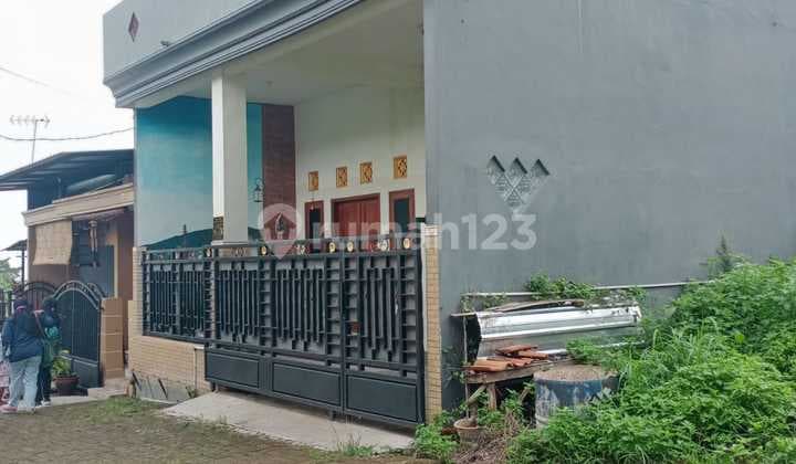 Dijual Rumah 2 Lantai Luas 83 M², Siap Huni