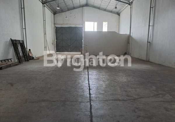 Gudang Dekat Akses Tol Malang