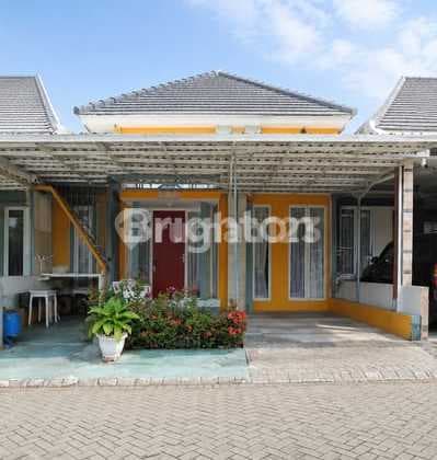 Fully Furnished House at Soekarno Hatta near Ub