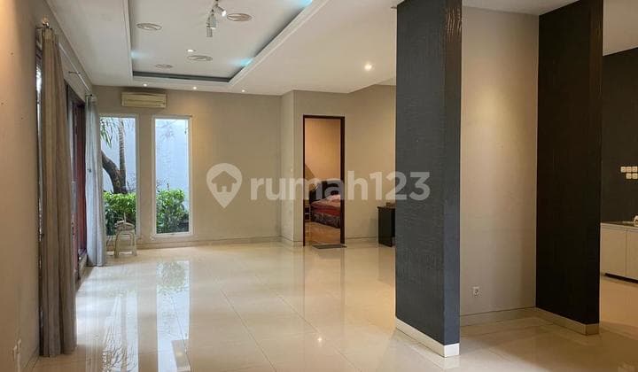 Quick Sale: Hoek 7 Residence Mampang House