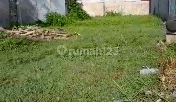 Tanah Poros Bandara Abdsaleh