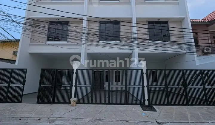 Dijual Brand New House 4X18 Siap Huni di Tanjung Duren