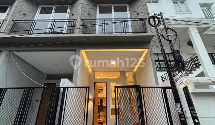 For Sale: Modern Minimalist House 4×13 in Duri Kepa