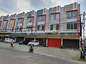 3.5-Story Shop House, Business Ready, Rooftop Available, Next to UMJ, Near Lebak Bulus MRT Station