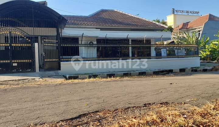 Dijual Rumah Dharmahusada Indah Barat - Posisi Hook, Strategis, Nyaman & Siap Huni!