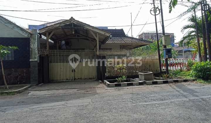 For Sale/ Rent City Center House Suitable for Boarding Jl. Ngagel Tama Only 4 Minutes to Poltekkes