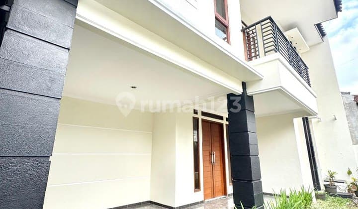 Dijual Rumah 2 Lantai di Turangga Kota Bandung