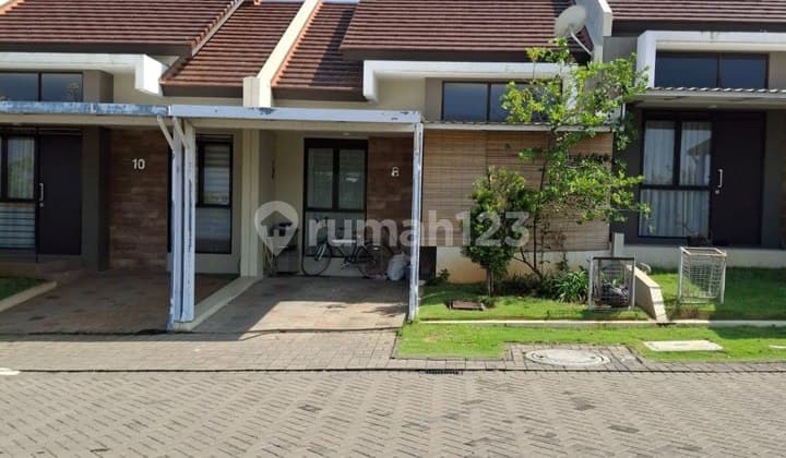 Dijual Rumah di Kota Baru Parahyangan