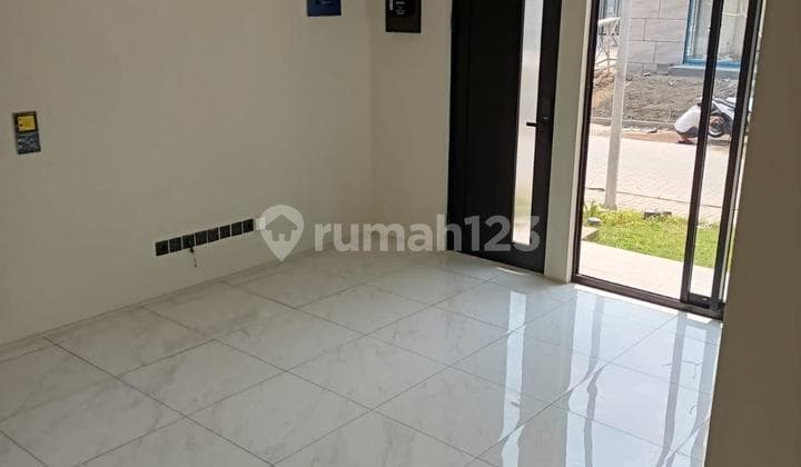 Rumah Siap Huni di Area Strategis di Kota Baru Parahyangan