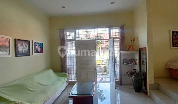 Rumah Luas 2 Lantai di Kawasan Taman Kopo Indah, Bandung