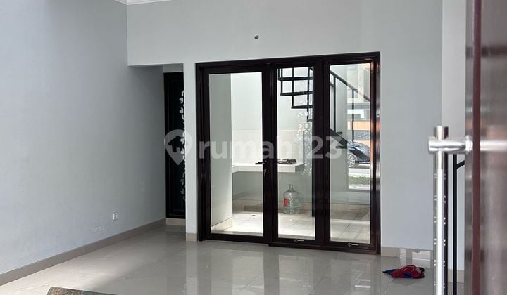 Rumah Bagus Modern 2 Lantai di Antapani, Bandung