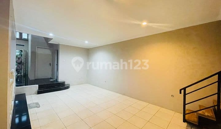 Rumah Bonus Full Furnished di Kota Baru Parahyangan, Bandung