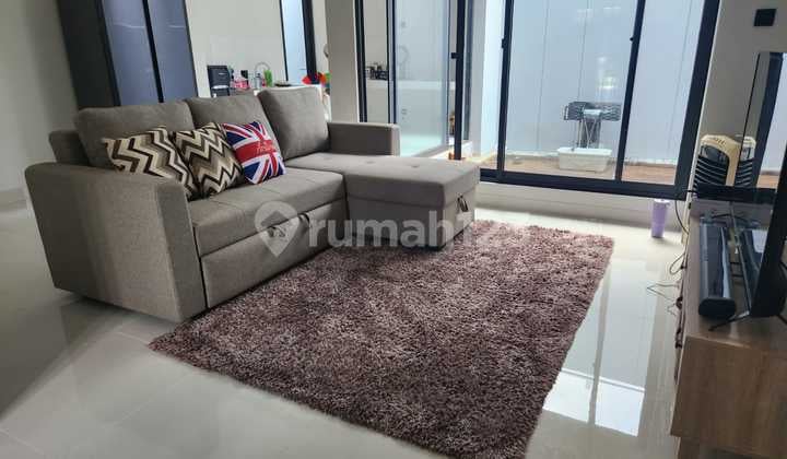 Rumah Modern di Kawasan Premium Summarecon Bandung