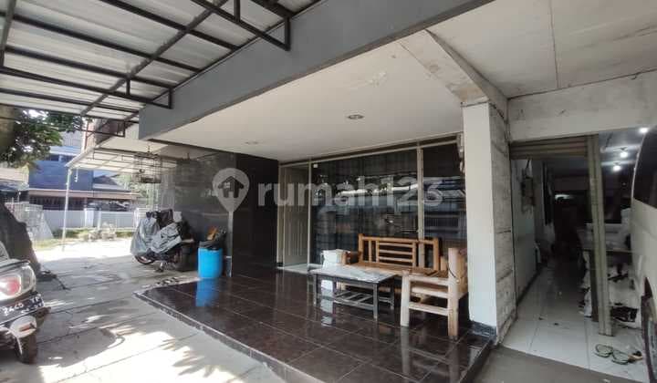 Jual Rumah dan Tempat Usaha Luas dan Asri di Area Sumber Sari