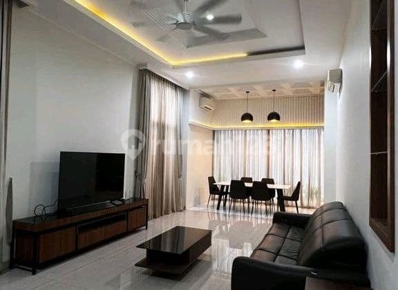 Furnished Foresta BSD Primavera 2.5 Floors Lt216