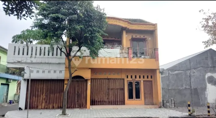 House in Dukuh Zamrud Housing, Cimuning, Mustika Jaya, East Bekasi