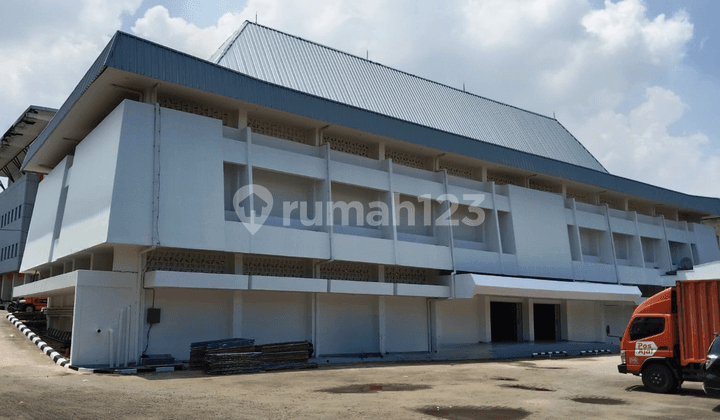 Gudang 600 M² Strategis di Jakarta Barat - Cocok untuk Distribusi & Logistik