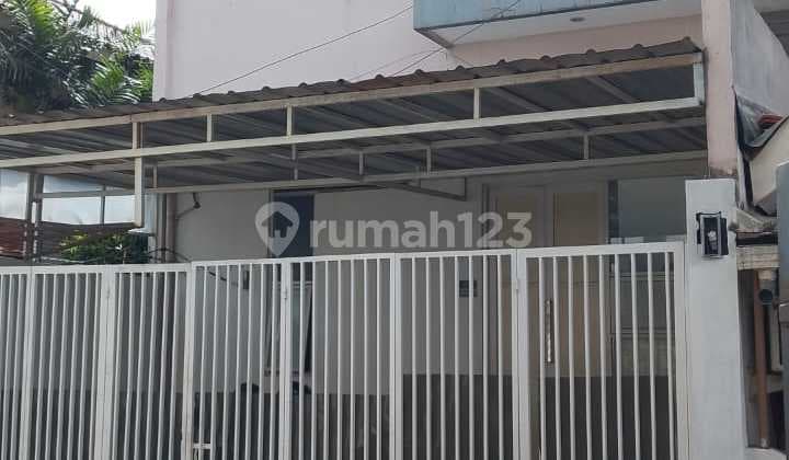 Rumah Dijual Harga bisa Nego Dekat ke Blok M di Cipete Utara