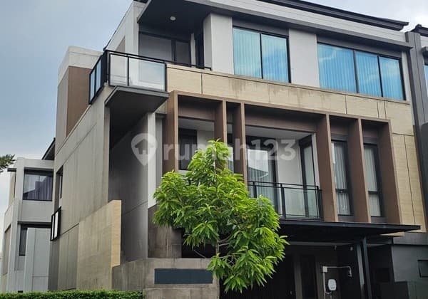 Rumah Mewah Full Furnished Posisi Hook Smart Home di BSD