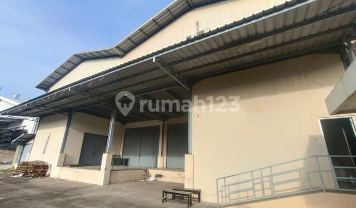 Disewakan Gedung Harga Murah Bangunan Bagus dan Luas di Marunda Center