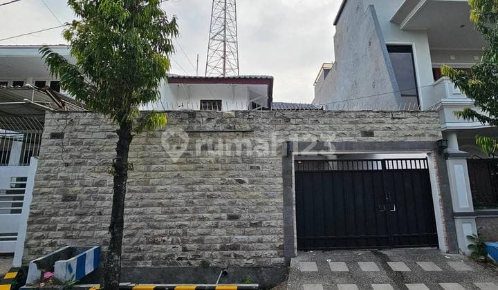 For Sale/Rent House Simpang Darmo Permai Selatan
