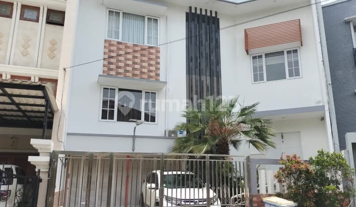 For Sale: A Nice House in Villa Permata Gading Housing Complex, Koja, North Jakarta.