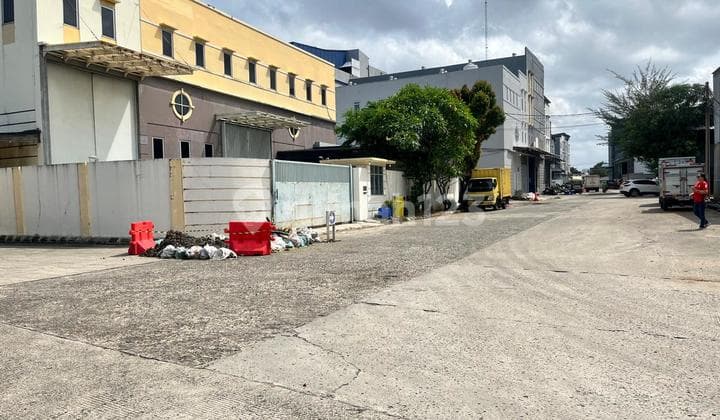 Dijual Gudang di Jalan Elang Laut