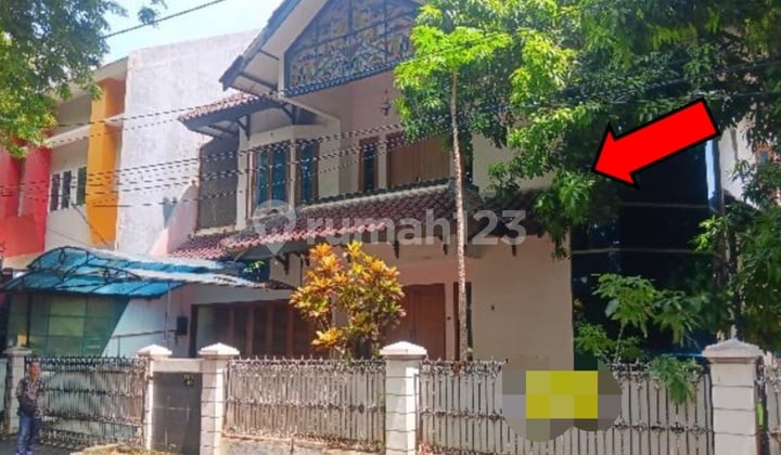 Rumah, 2 Lantai, SHM, di Kelapa Gading,