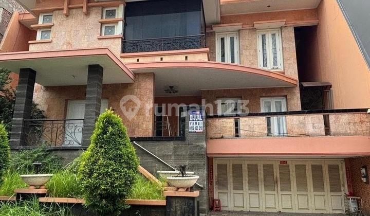 Dijual Rumah Bebas Banjir di Perumahan Bukit Gading Mediterania Kelapa Gading, Jakarta Utara