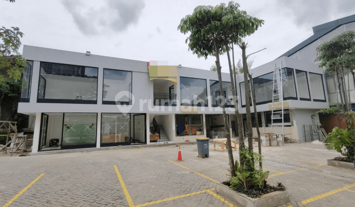 Siap Huni, Ruang-Usaha, 2 Lantai, di Kemang Raya