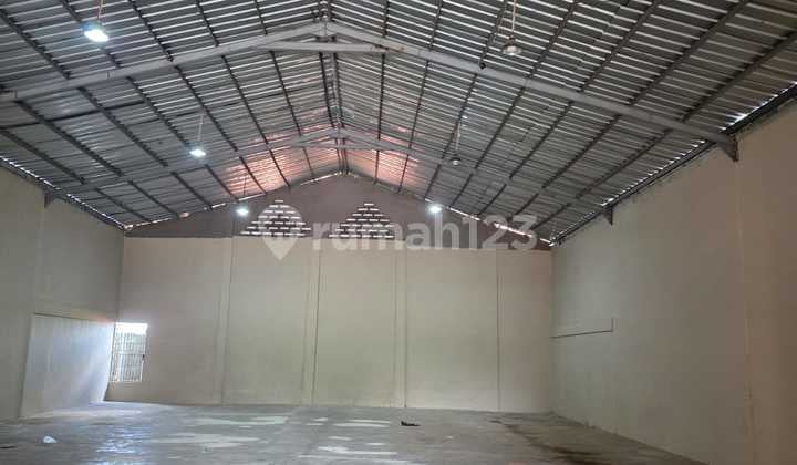 Siap Huni, Gudang, di Ciakar