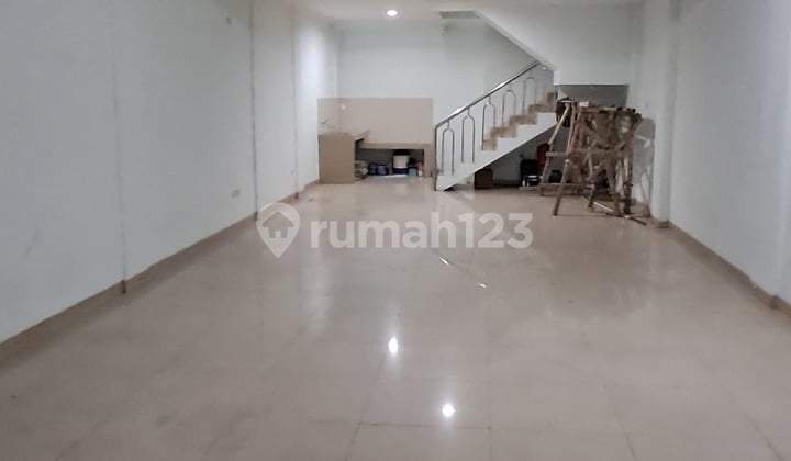Siap Huni, Ruko, 3 Lantai, HGB, di Villa Melati Mas