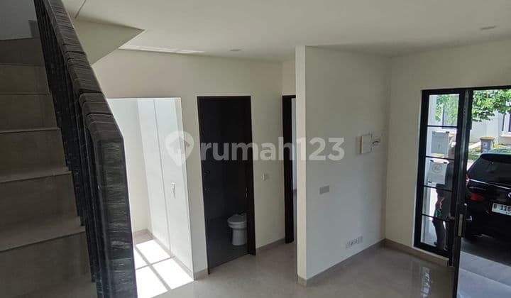 Siap Huni, Rumah, 2 Lantai, di Citra Garden Bintaro