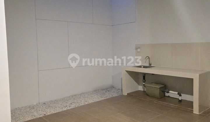 Siap Huni, Rumah, 3 Lantai, di Terravia