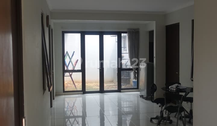 Rumah Kost, di The Icon Bsd