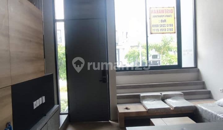 Furnished, Rumah, 3 Lantai, SHM, Siap Huni