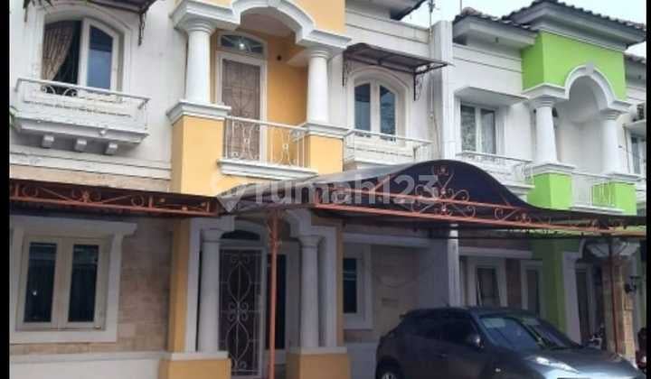 Dekat Akses Tol Diakan Rumah Dua Lantai di Raffles Hills Cibubur