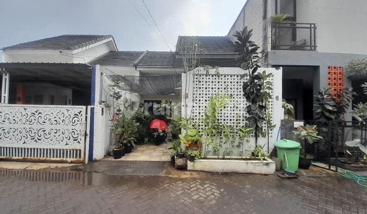 Di Jual Rumah,Di Perum Permata Krebet Regency D/3 Kel. : Lubangsari Kec. : Bululawang Kab : Malang