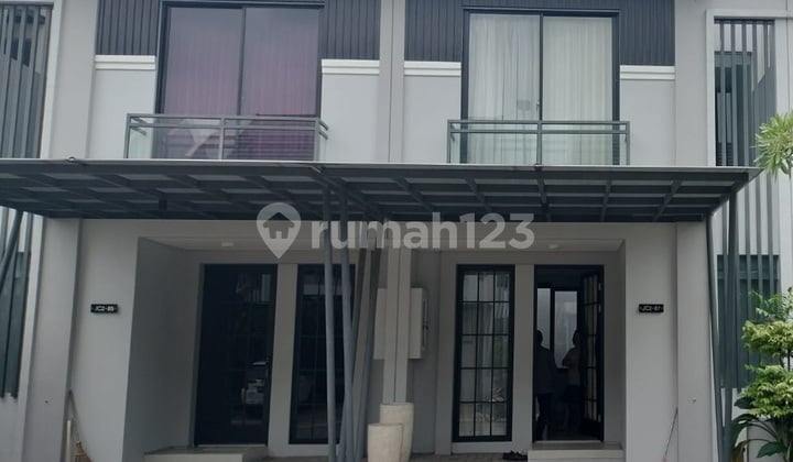 Di Jual Rumah,Di Perum Grand Pakuwon Cluster Gladstone Blok Jc - 2 No 87 Kel. : Manukan Wetan Kec. : Tandes Kab : Surabaya