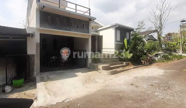 Di Jual Rumah, di Jalan Kemayoran Atas V11 No Ap/33 Kelurahan Cemorokandang Kedungkandang Malang