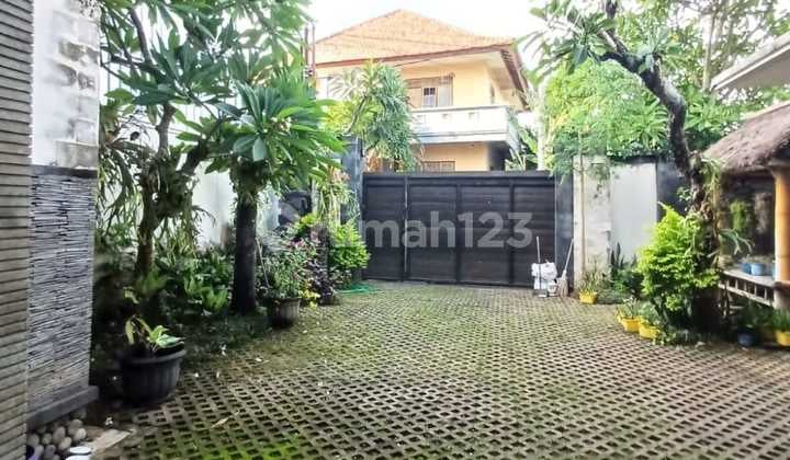 2-Story House For Sale Located on Jl. Lc Noja, East Gatsu, East Denpasar.