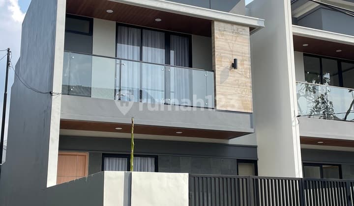 2 Lantai Siap Huni Dekat Pintu Toll Sawangan