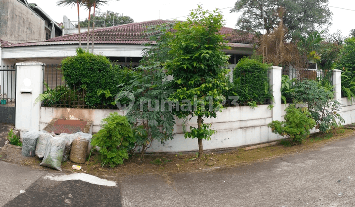 Rumah Strategis di Perumahan Jati Indah, Pangkalan Jati, Cinere