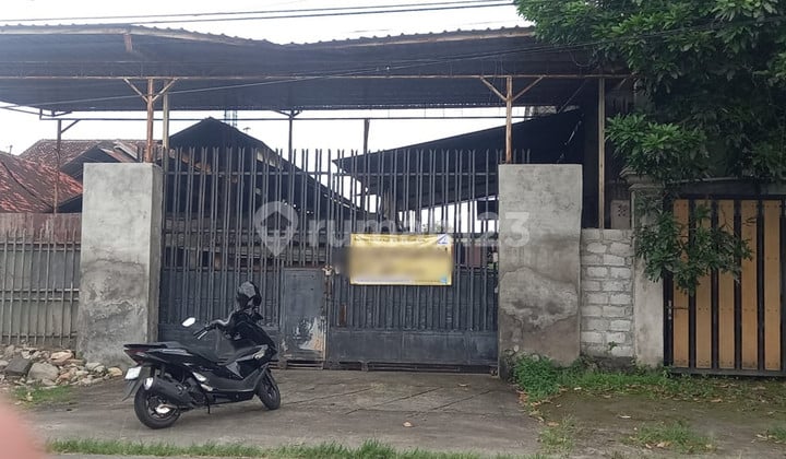 Business Opportunity, Former Strategic Furniture Factory for Rent on the Edge of Pedan-Cawas Klaten Main Road