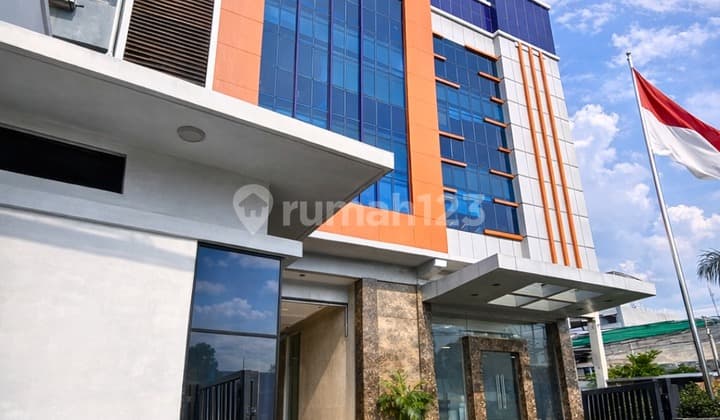Siap Huni, Perkantoran, 4 Lantai, Strategis